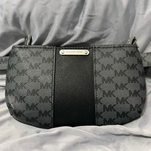 NEW w/ Tag - Michael Kors Purse / Belt Bag / Utility Belt / Hip Bag / Fanny pack